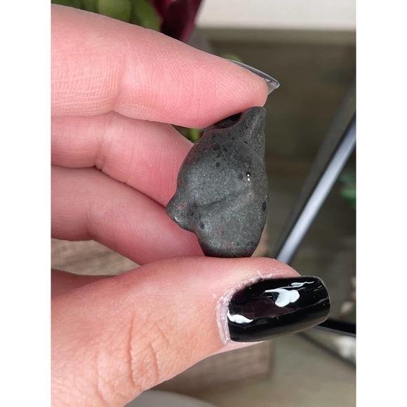 Mini Anatomical Heart Carving Crystal - Picture 5 of 10